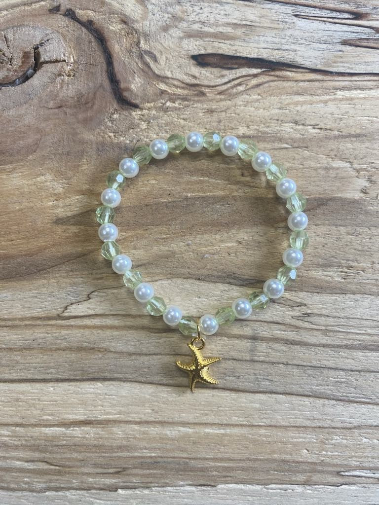 Perles et étoile de mer